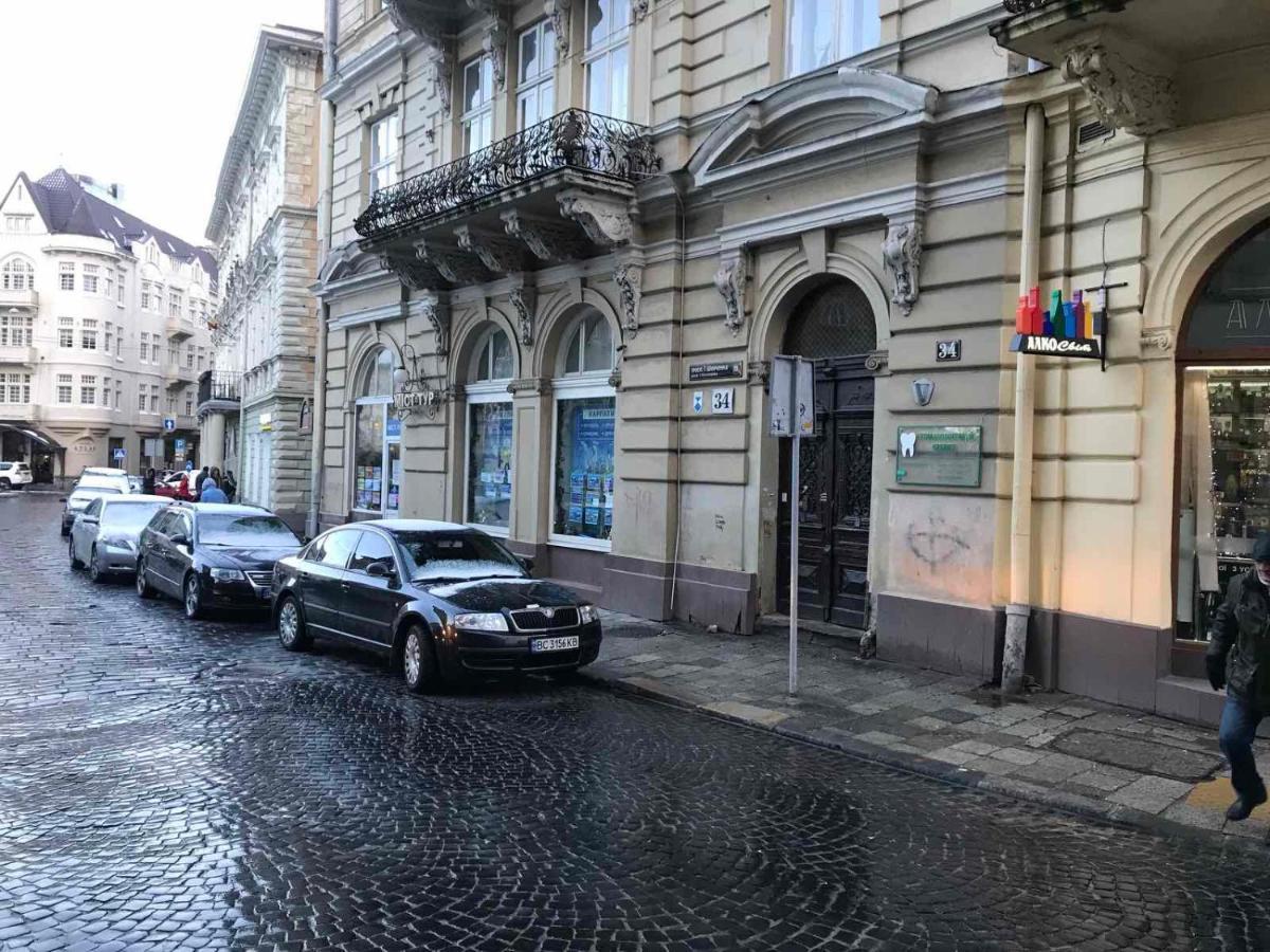 Apartments On Shevchenko Avenue Lwów Zewnętrze zdjęcie